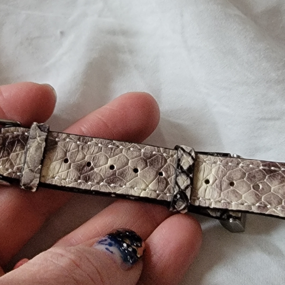 Charge 4 Python Replacement Strap - Picture 5 of 8